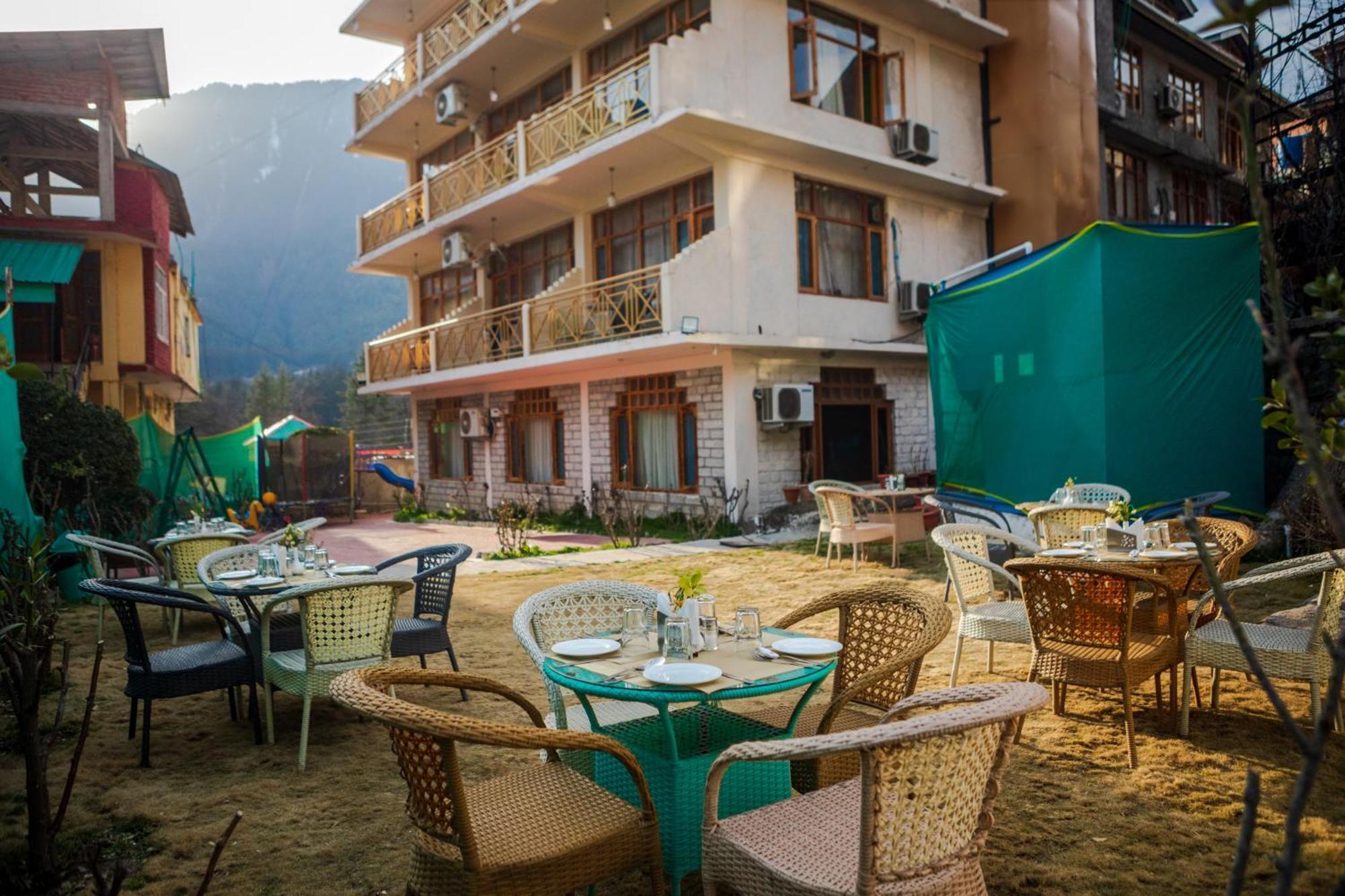 Hill River Resort - Central Heated & Air Cooled - Near Mall Road , Best Property Of Manali 2024- 2025 - Manali (Himachal Pradesh) — Photos 1