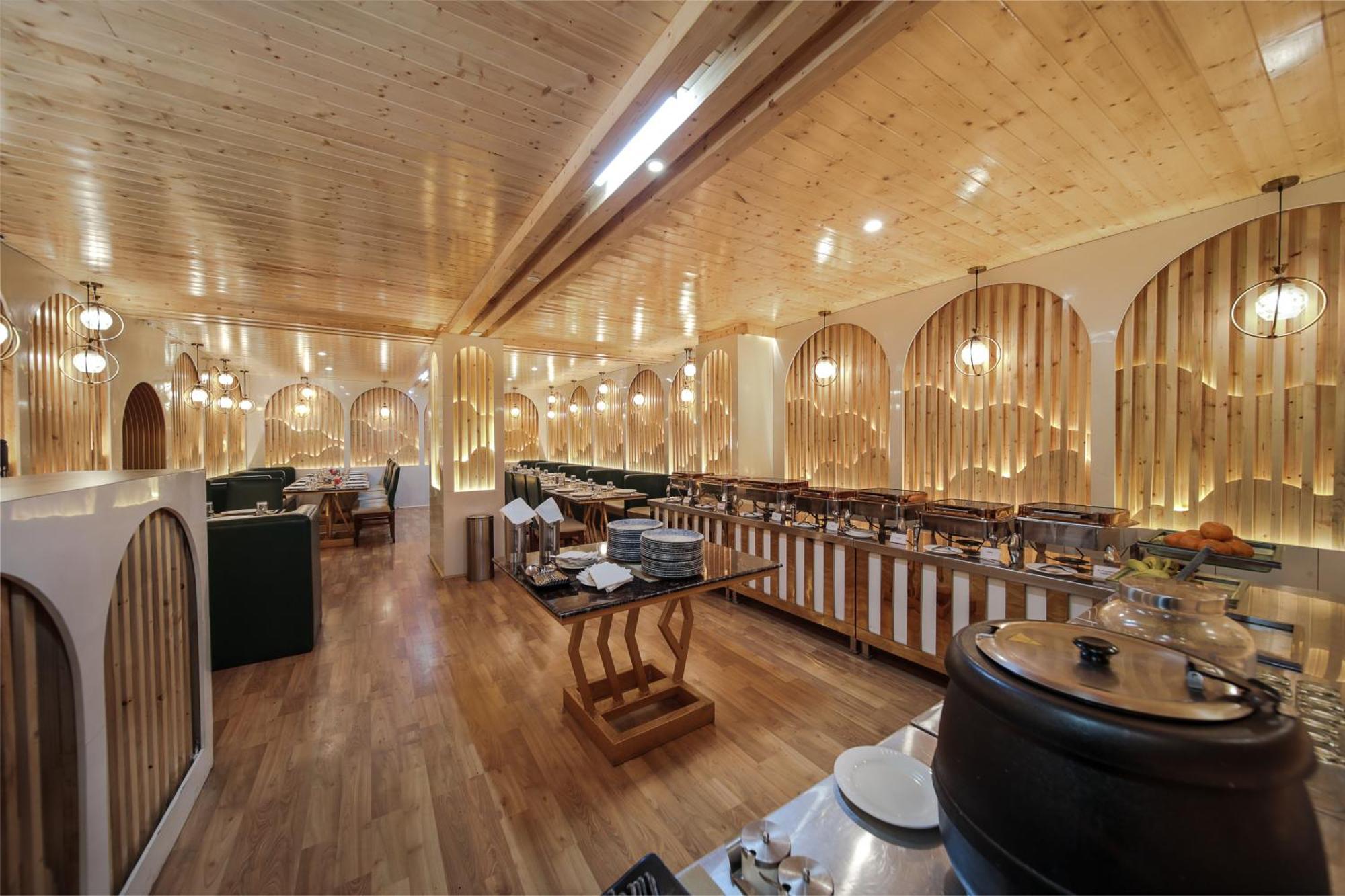 Hill River Resort - Central Heated & Air Cooled - Near Mall Road , Best Property Of Manali 2024- 2025 - Manali (Himachal Pradesh) — Photos 3