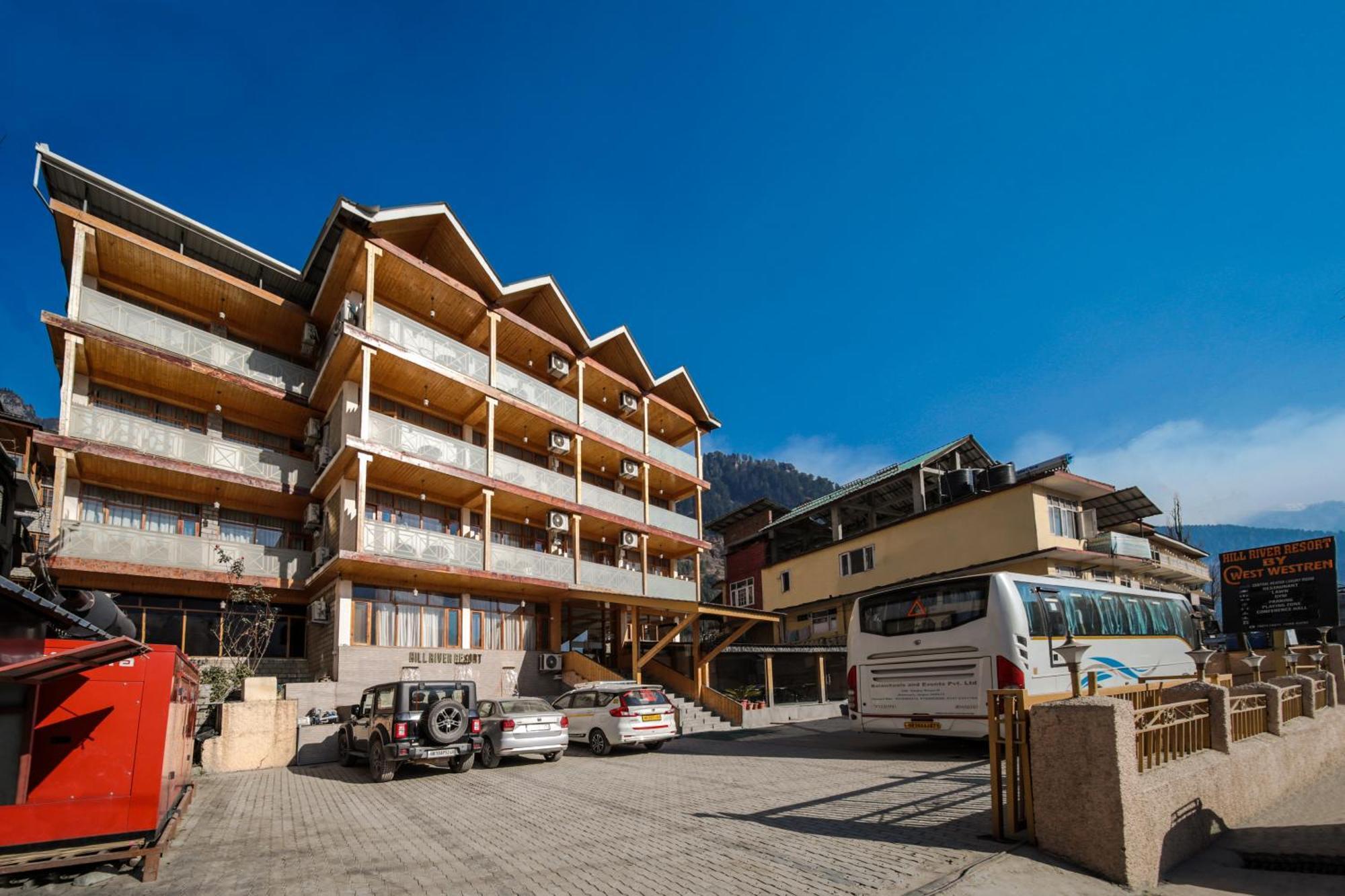 Hill River Resort - Central Heated & Air Cooled - Near Mall Road , Best Property Of Manali 2024- 2025 - Manali (Himachal Pradesh), Manali